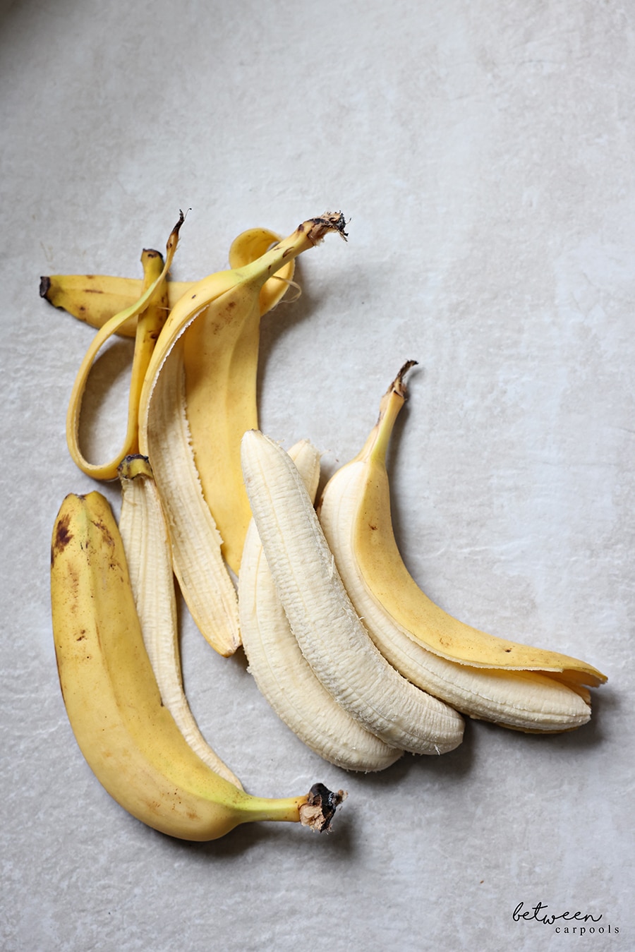 bananas for Pesach banana muffins