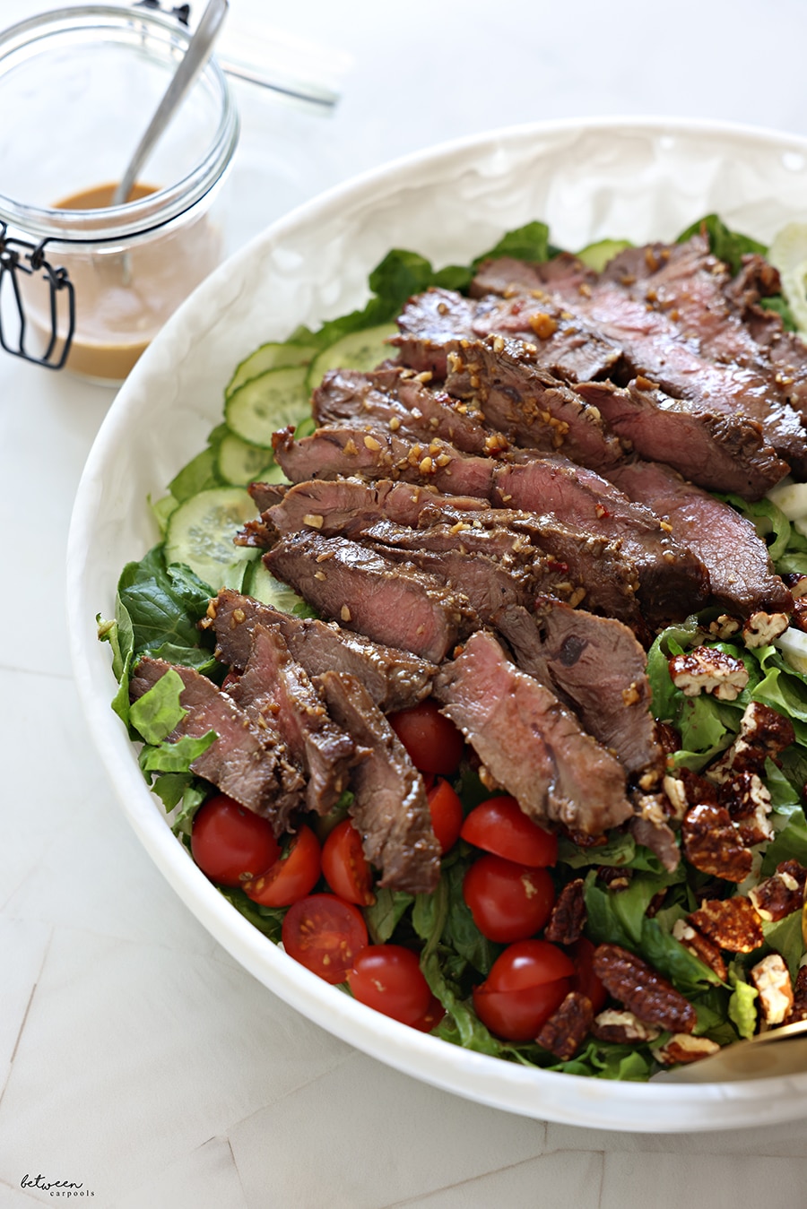 London broil salad, closeup