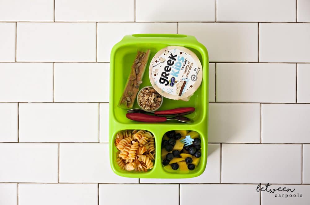 How to Pack Lunch and Convert Picky Eaters. Bento Lunch Boxes for the picky eater! Preparing school lunch is now made easy. See some cute lunchbox ideas.