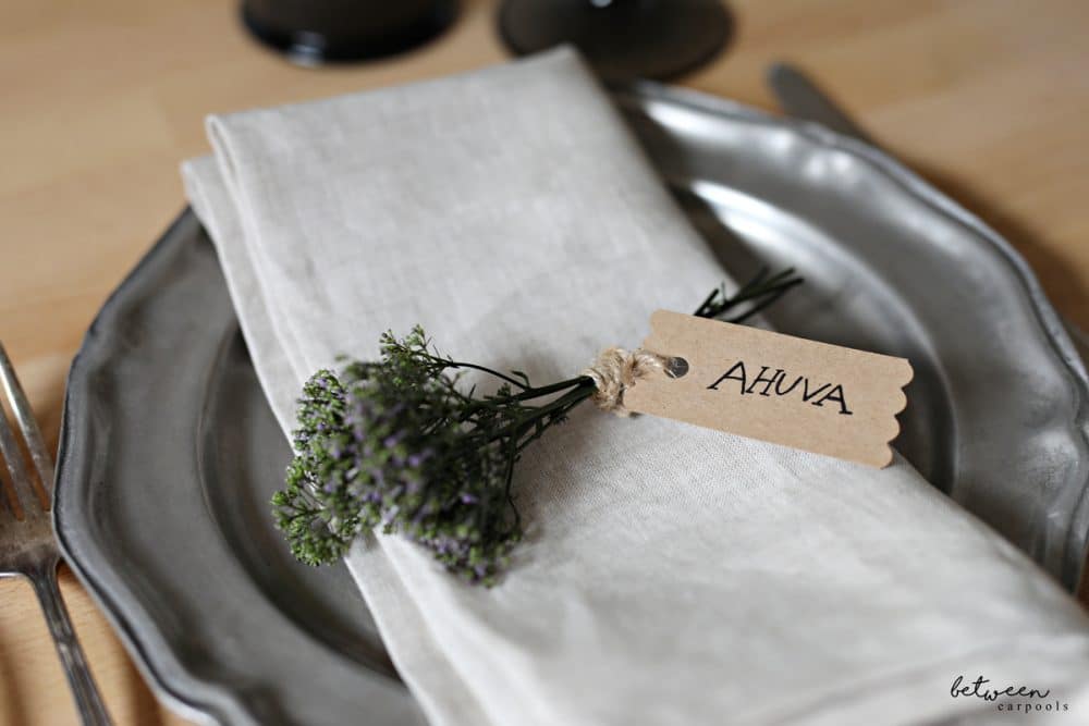 5 Creative and Easy Place Card Ideas for Your Chanukah Party [deck:] Make guests feel special (while making your table look amazing too!) By Renee Muller for Betweencarpools.com