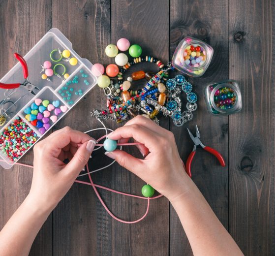 Bead Jewelery. What to do with kid's on vacation days or when they are really bored.