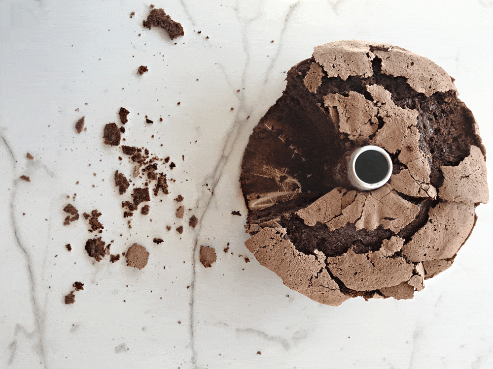 Kosher Pesach cake recipe. The First Thing You Need To Bake? Definitely This Cake. Can a Pesach chocolate cake be better than a chametz one?