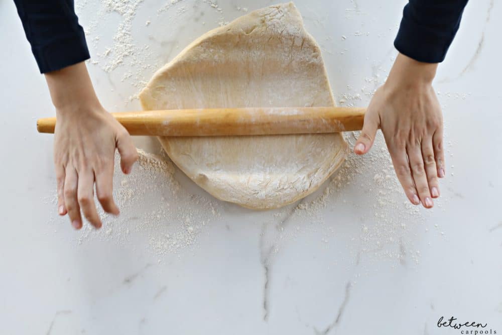 Yep. If you’re making challah, I bet you’re going to make this garlic challah recipe too. Were we right?