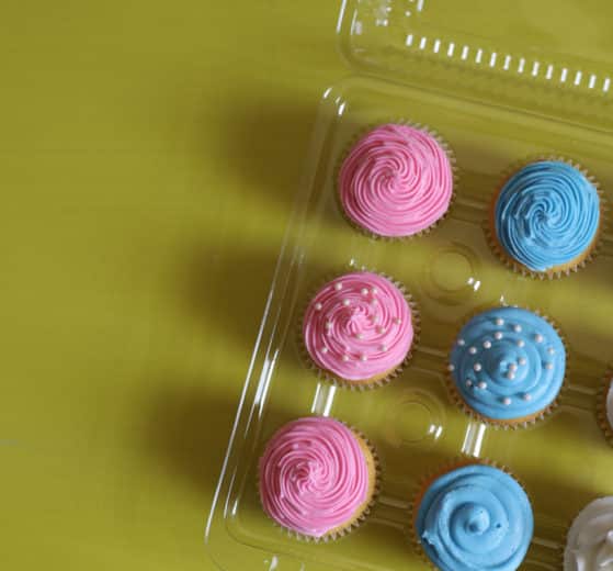 How to Ice a Cupcake and Make a Kid Super Happy