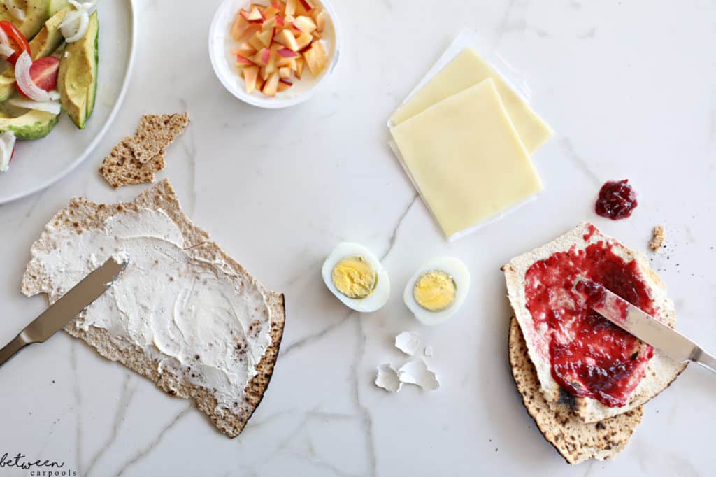 So, we’ve prepared an easy snacks for Pesach list or light meals that require no prep (or just a little prep) on your part to which your kids can help themselves.