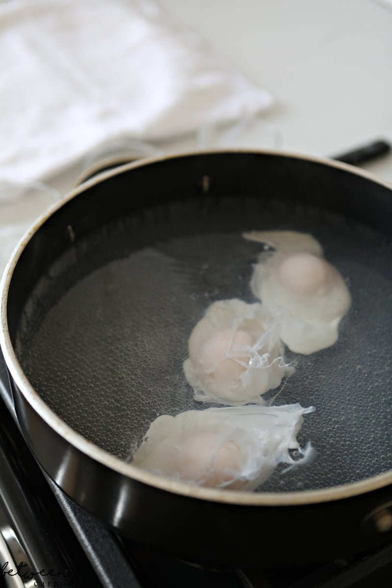 how to poach an egg