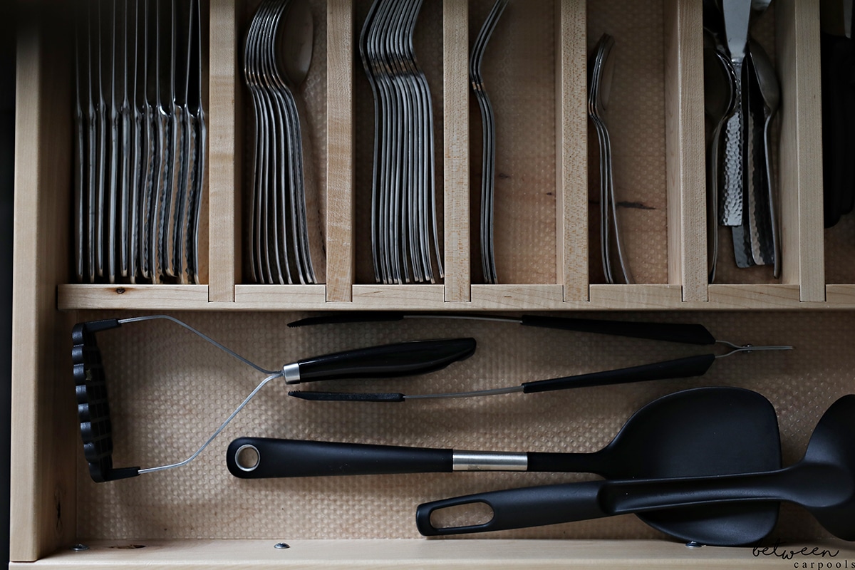 IKEA 365+ kitchen utensils in a cutlery drawer lined with VARIERA Drawer liner