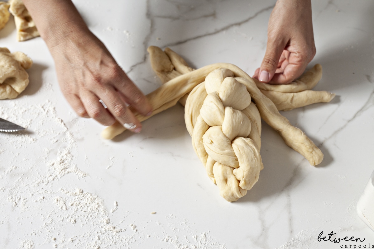 How Much Dough Belongs In Each Challah Pan? - Between Carpools