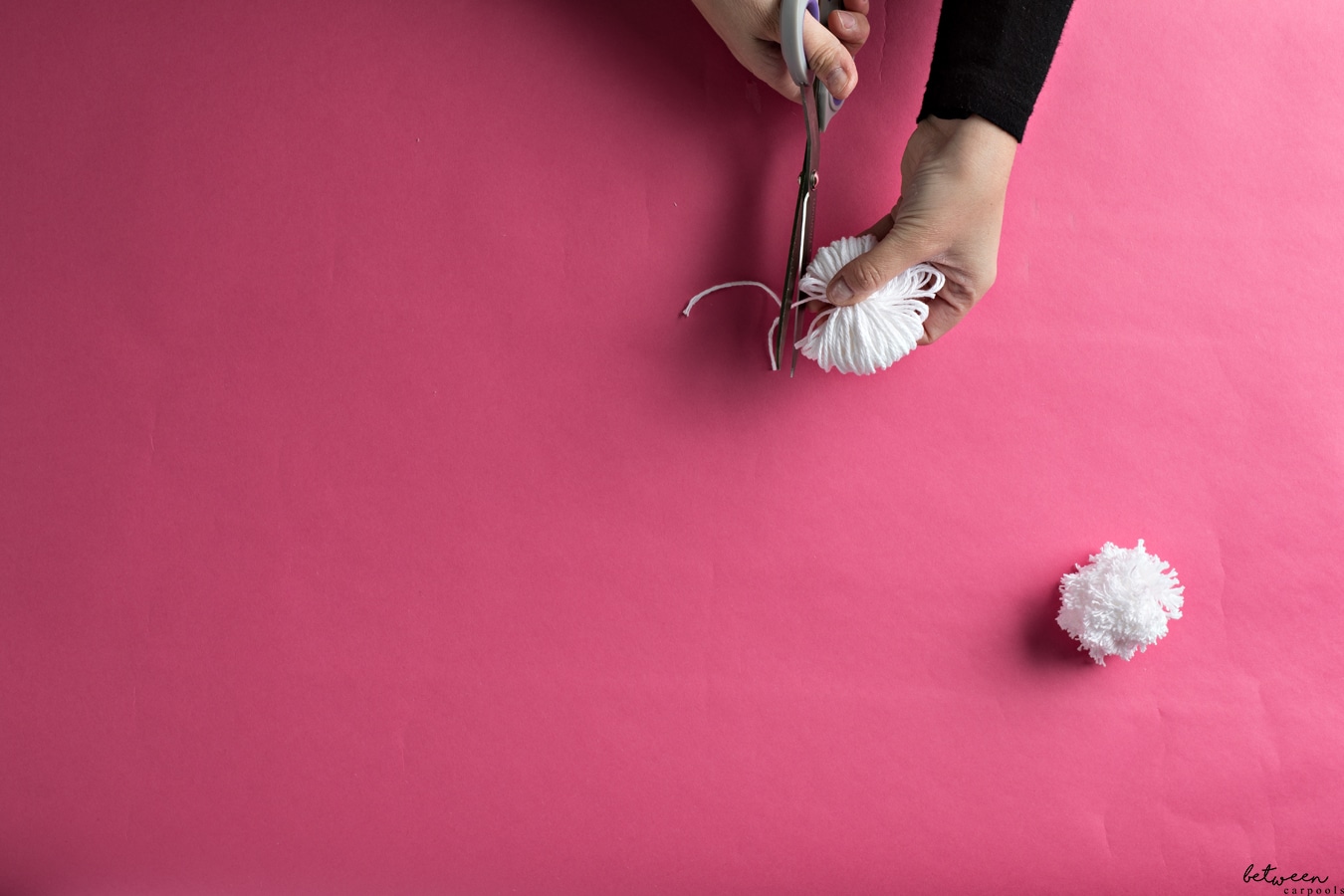 How to Make Your Own Pom Poms Between Carpools