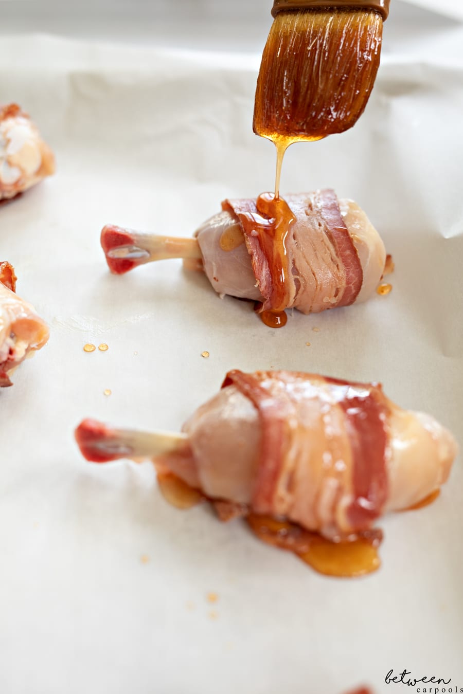 These Facon-Wrapped Chicken Drumsticks are Just Gorgeous. They’re the perfect way to start your Yom Tov meal - and of course these chicken drumsticks with maple syrup are delicious too! 