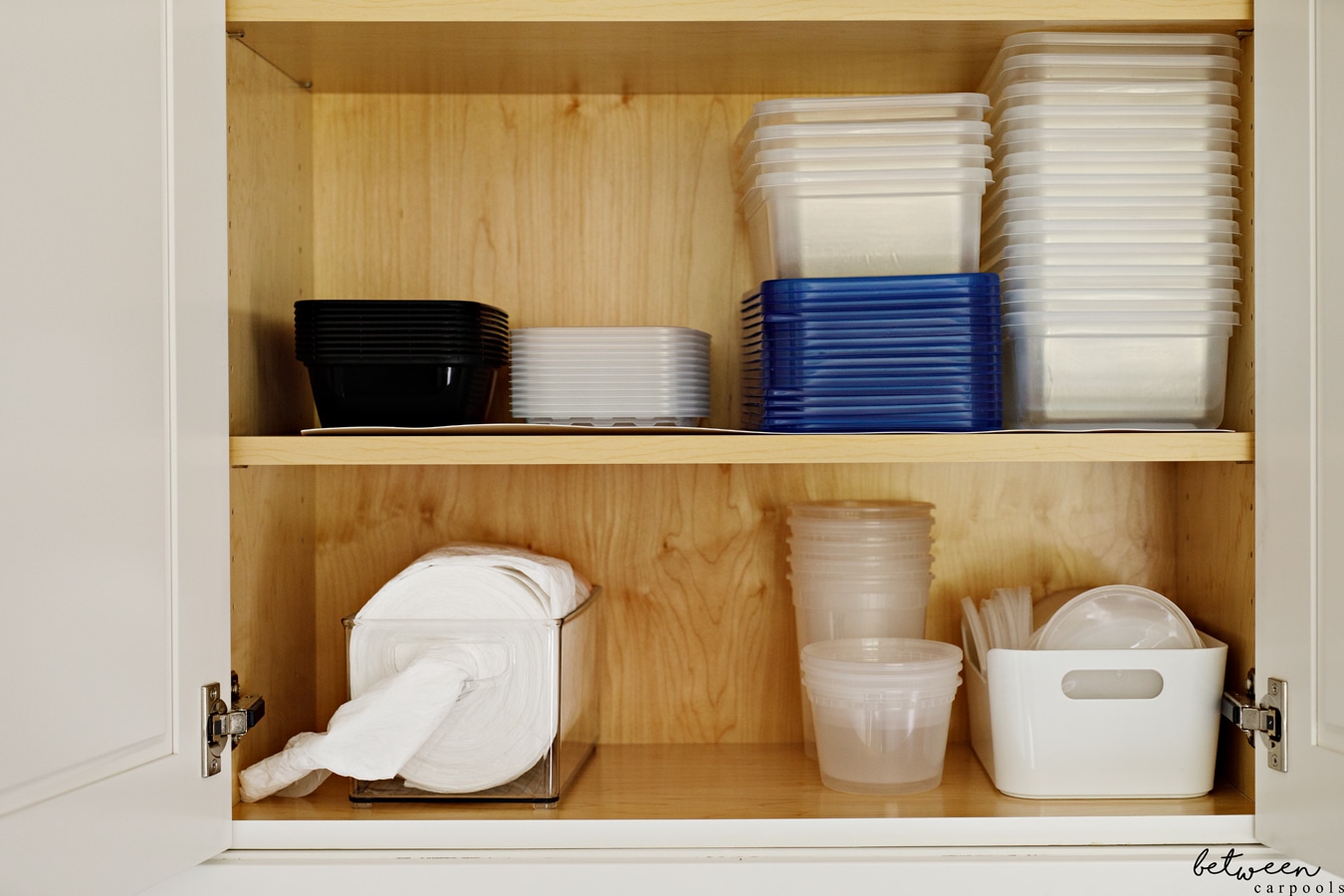 3 Smart Ways to Store Kitchen Trash Bags