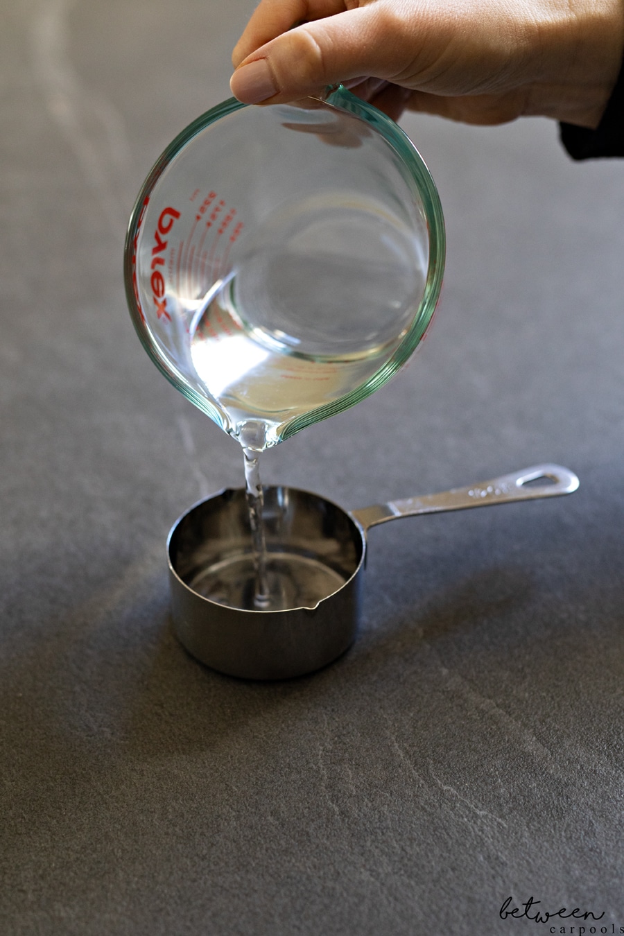 Liquid vs Dry Measuring Cups: What's The Difference? %%sep%% %%sitename%%