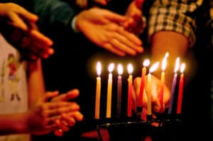 How to Give Your Child Positive Chanukah Memories Forever