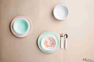 Is It Time to Give Your Baby Solid Foods? How I feed baby without relying on jars, dry cereal, or pouches using the Baby Led Weaning Method.