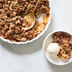 apple date crumble