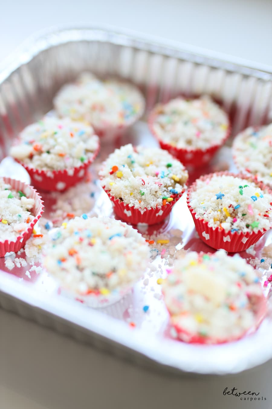 funfetti crumb muffins