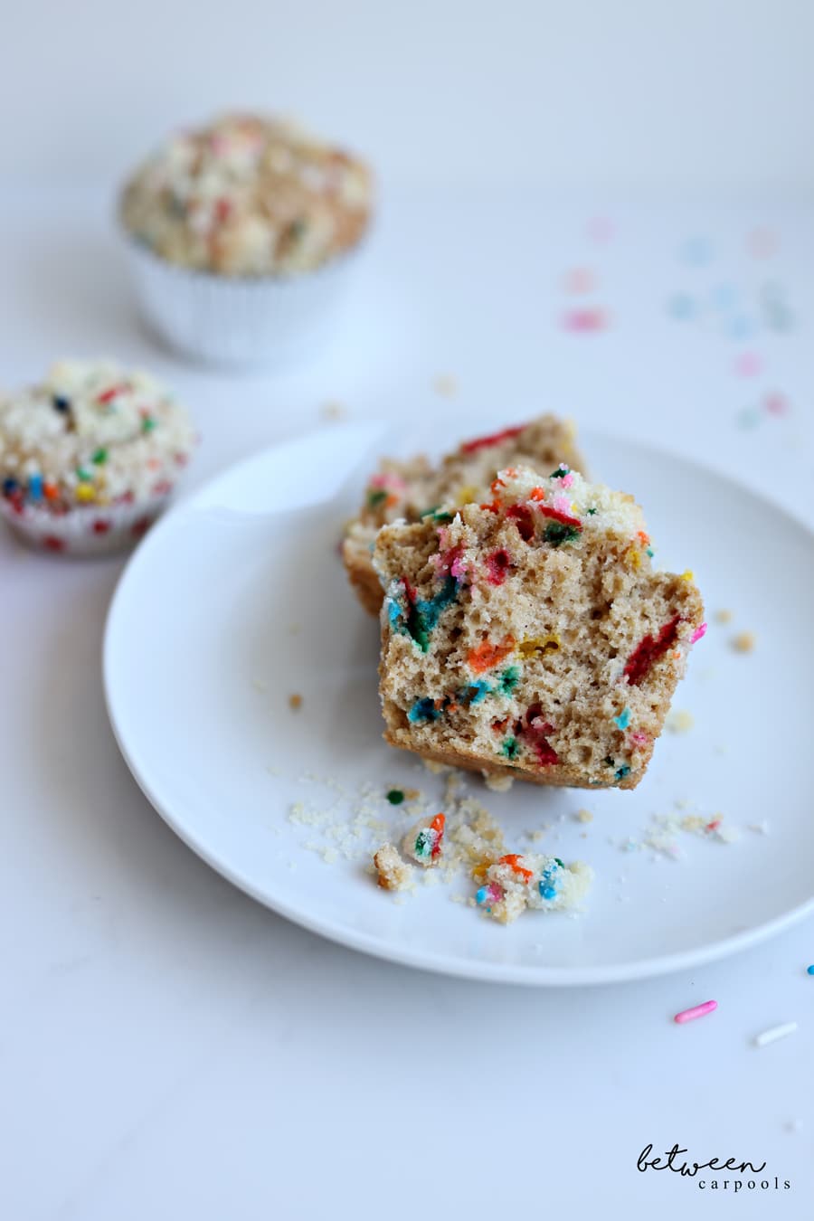 funfetti crumb muffins