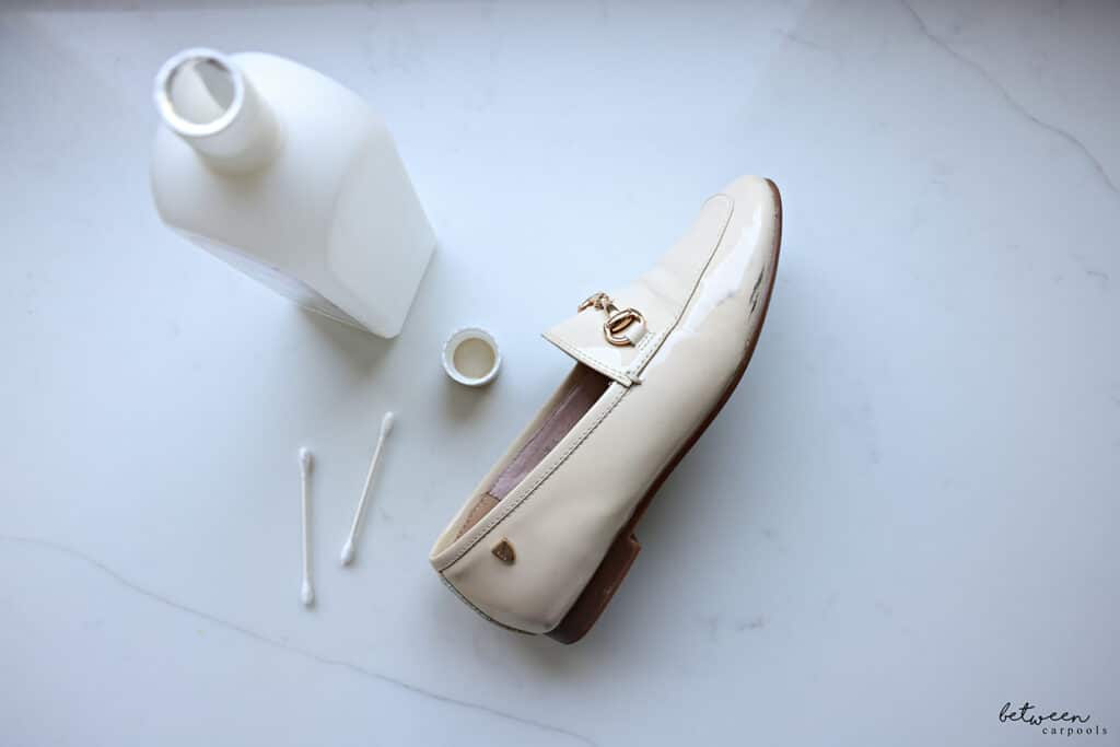 How to Easily Remove Scuff Marks from Shoes Between Carpools