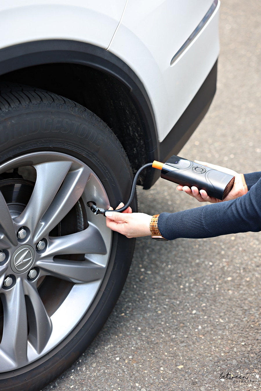 Can i pump my car hot sale tires with a bike pump