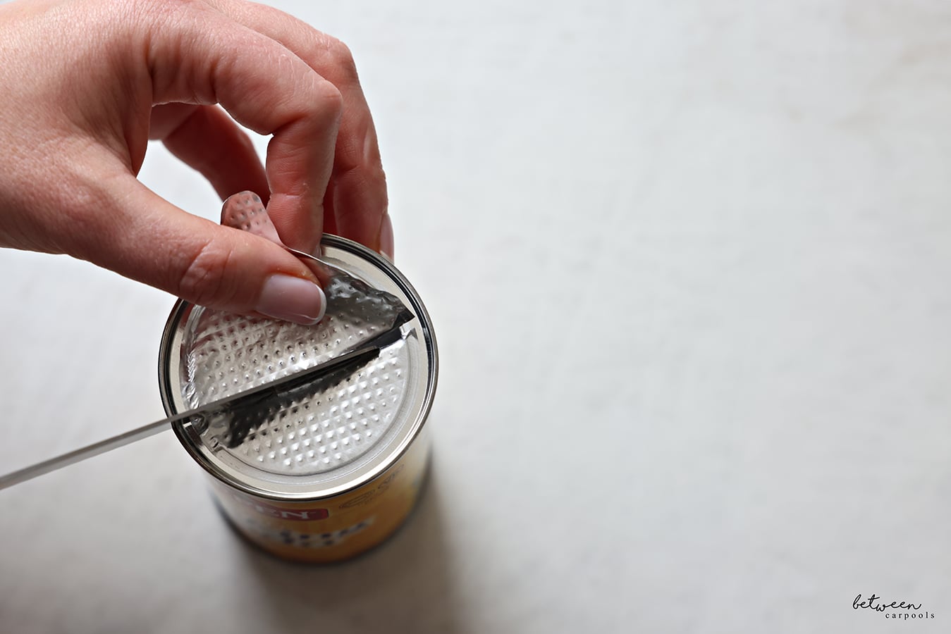 The Baking Powder / Cornstarch Hack for Even Scooping Between Carpools
