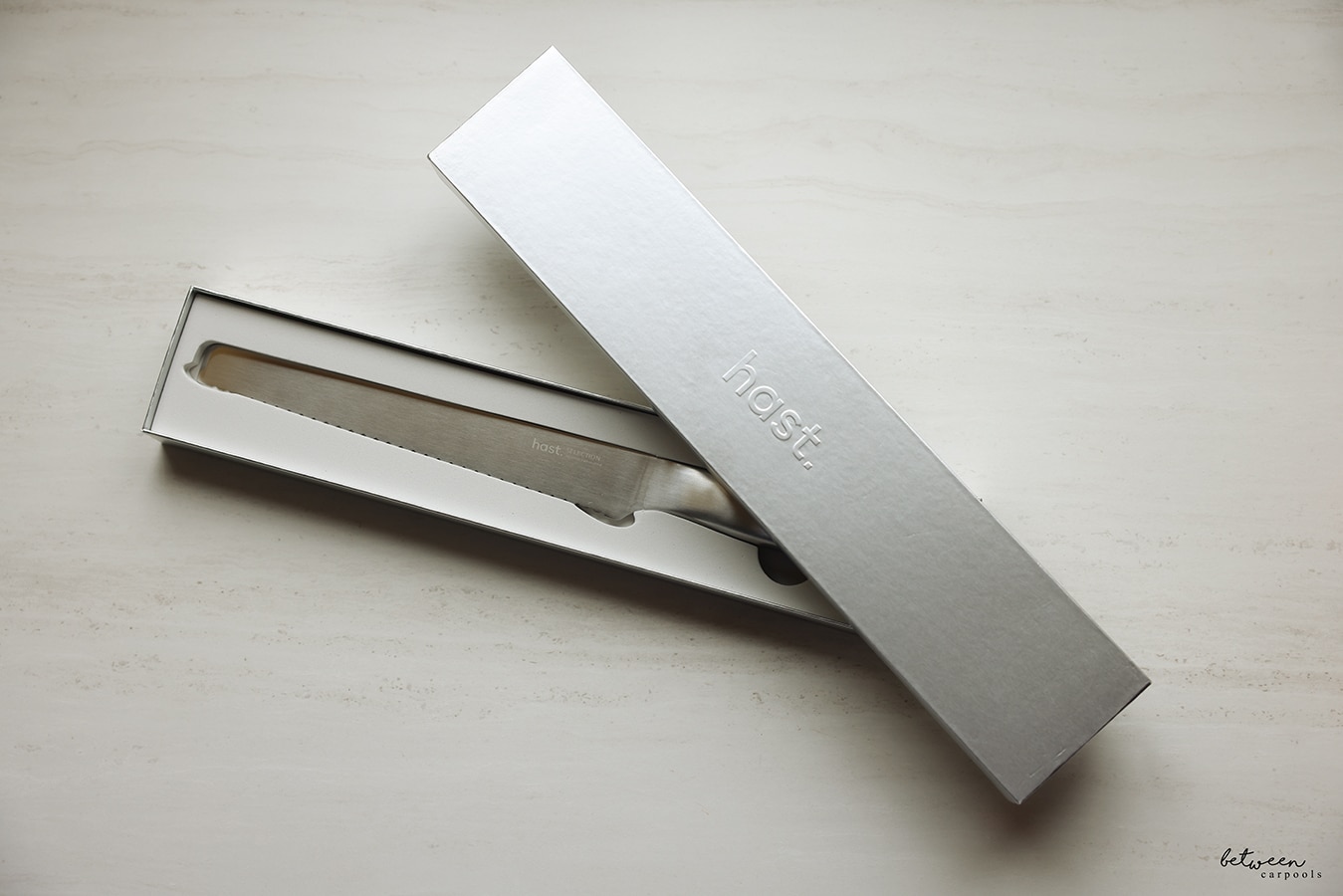 hast bread knife in packaging