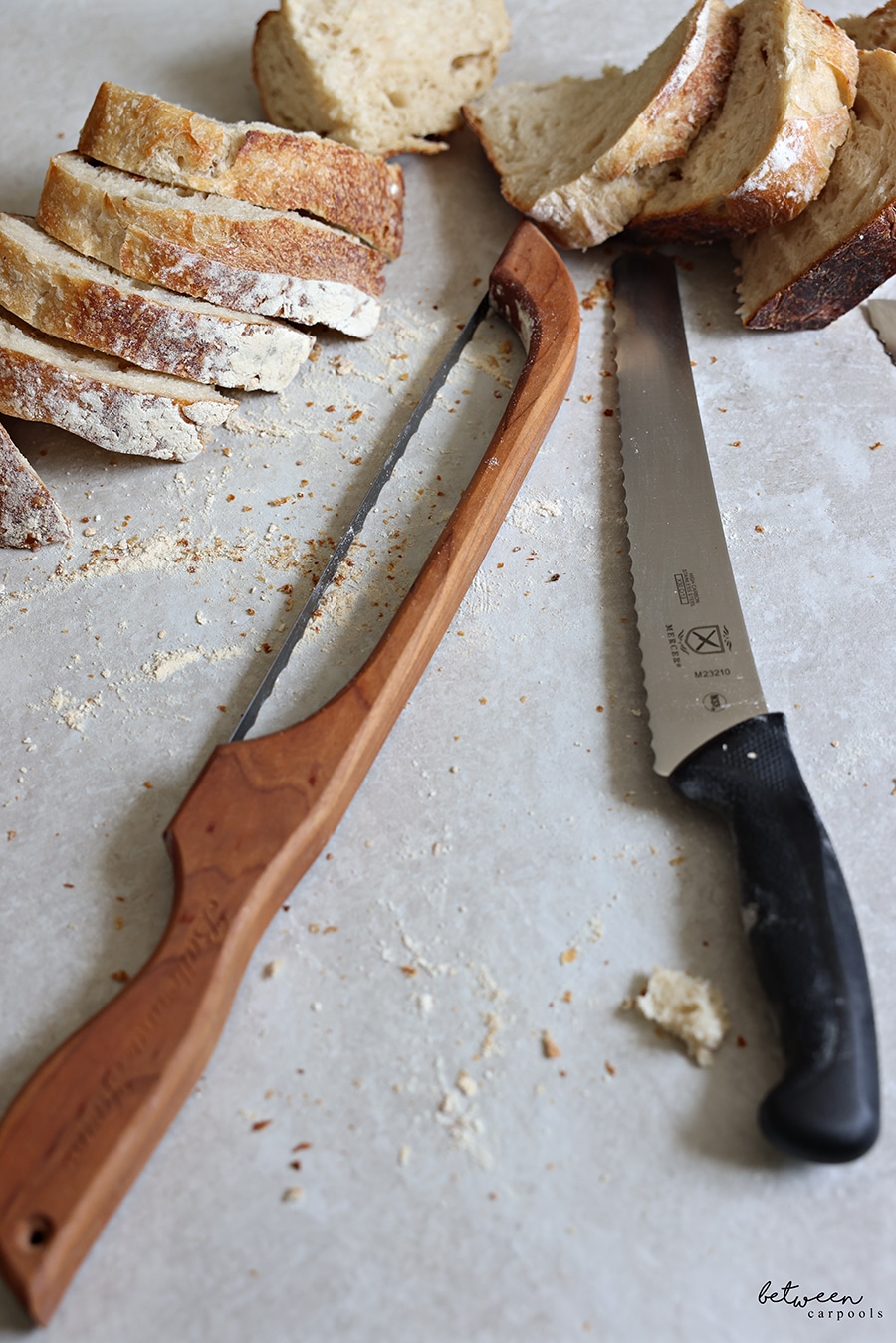#1 Pick: Mercer Culinary Wavy Edge Bread Knife