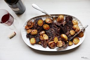 Boneless Flanken and Potatoes with Red Wine