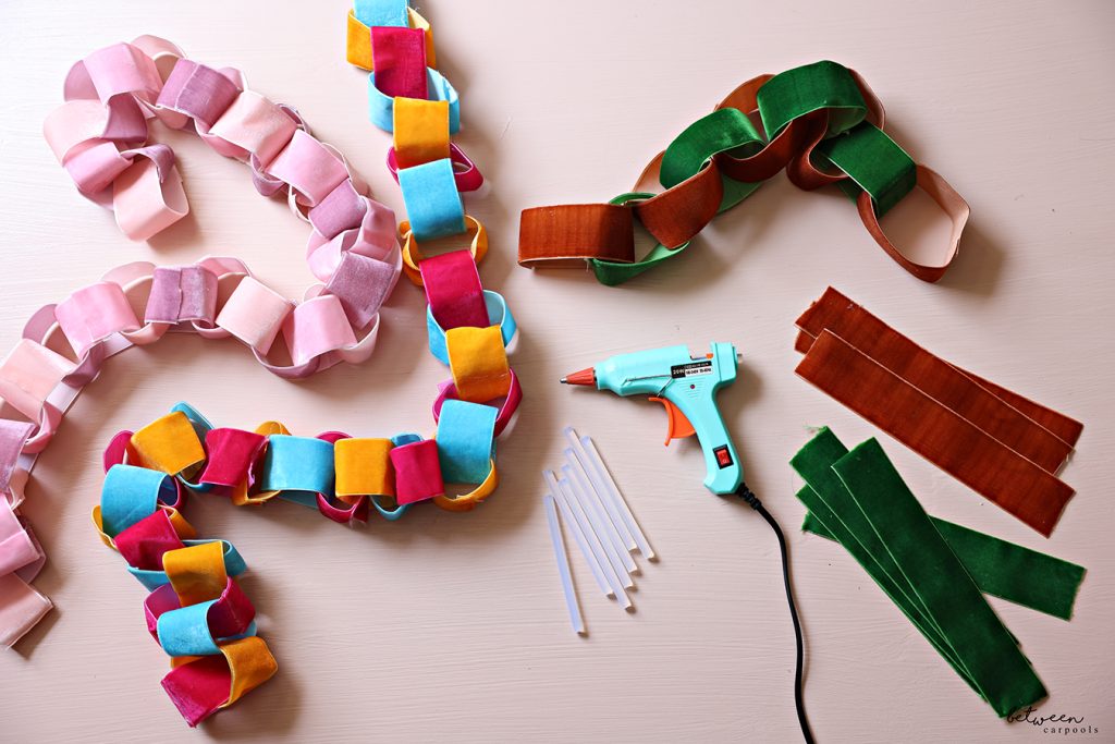 Make a Ribbon Chain for Sukkos